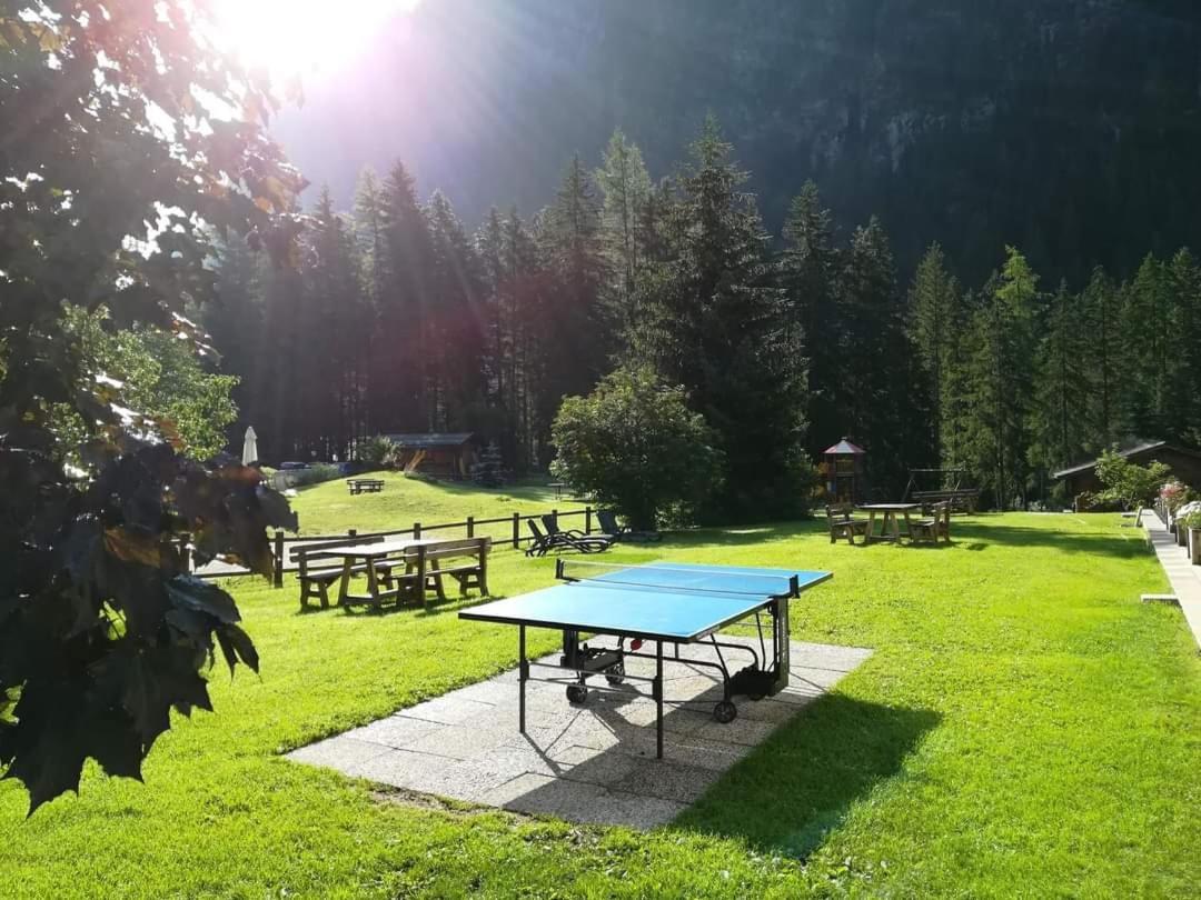 Alpenhotel Panorama Campitello di Fassa Esterno foto